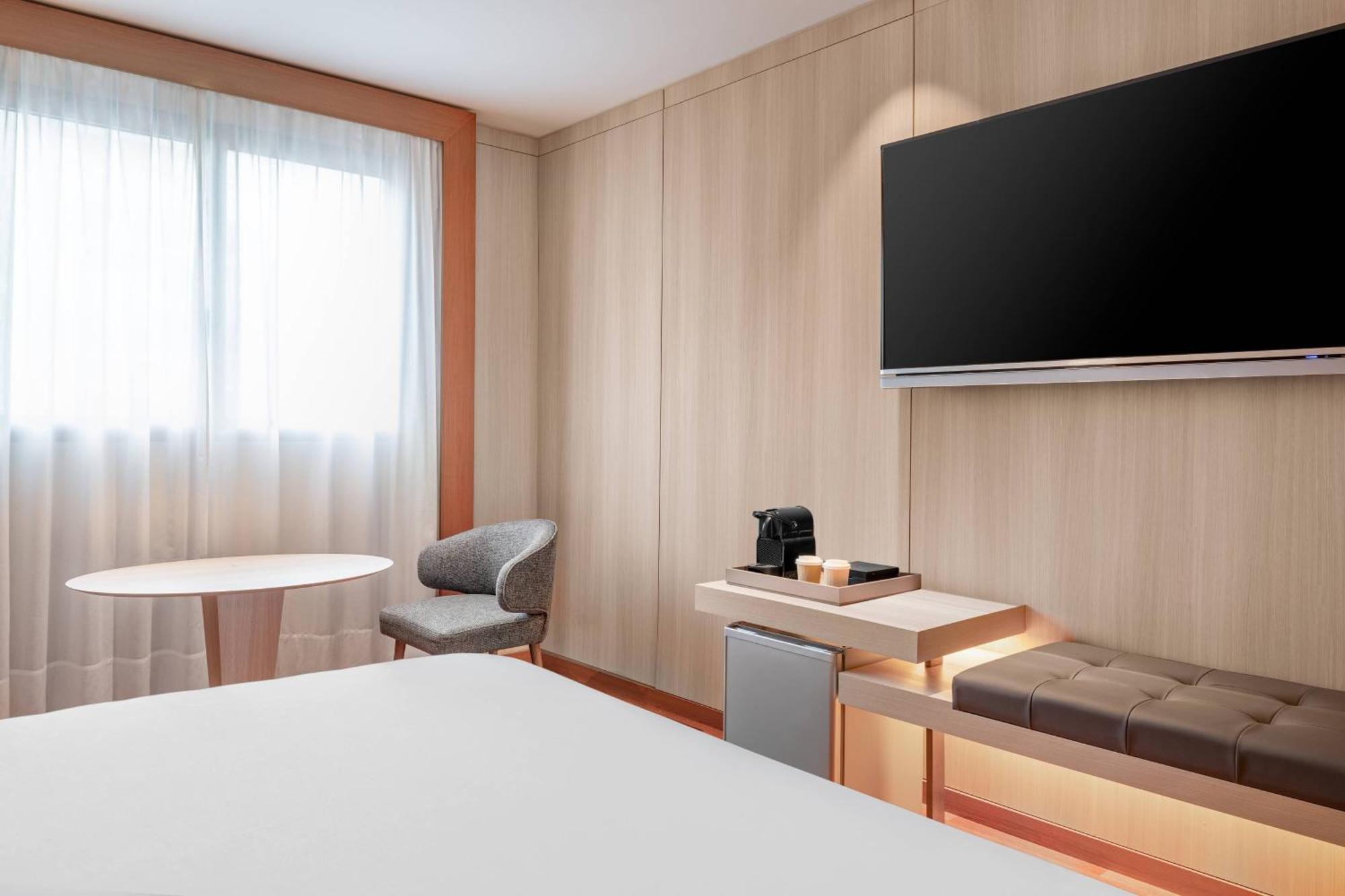 Ac Hotel Huelva By Marriott Экстерьер фото